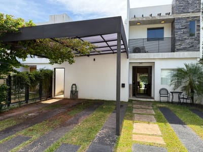 VENDO DUPLEX TOTALMENTE AMOBLADO EN LUQUE!