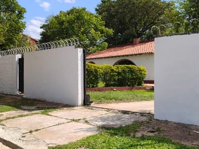 ALQUILO CASA QUINTA EN VALLE APUA LAMBARÉ