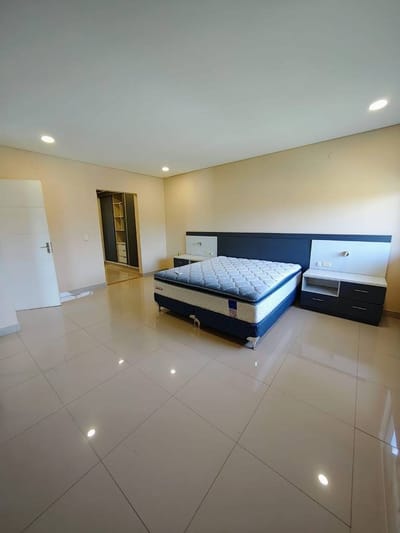 VENDO CASA EN MARIANO ROQUE ALONSO