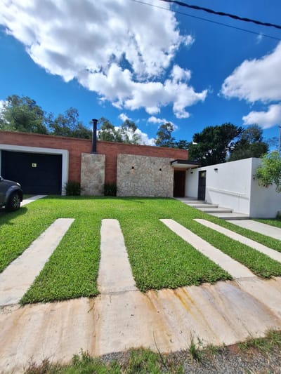 Alquilo Casa Amoblada en San Bernardino | Gs. 7.000.000