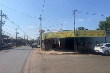 VENDO LOCAL COMERCIAL CON RENTA ACTIVA SOBRE LEOPARDI
