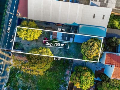 Terreno sobre el 2do anillo para proyecto