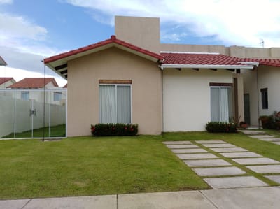 HERMOSA CASA EN ALQUILER EN EL URUBO