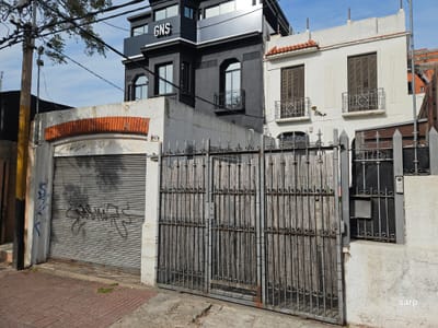 Casa 3 Dormitorios 3 Baños. A Media Cuadra De La Rambla.