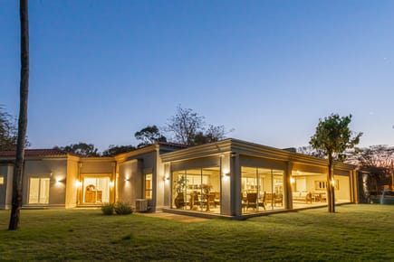 Alquilo Lujosa Residencia de 7 Habitaciones en San Bernardino