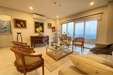 Departamento - Alquiler - Villa Morra, Paraguay