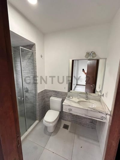 Departamento en Los Laureles