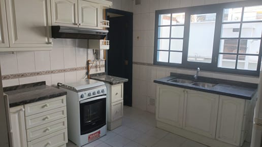 Casa en Alquiler en plena Avenida Montenegro