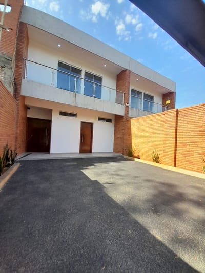 VENDO DUPLEX  a estrenar EN LUQUE ZONA CONMEBOL