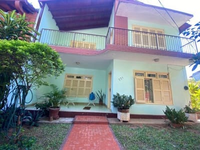 Casa para Oficina o Vivienda – Eje Corporativo – 570 m2