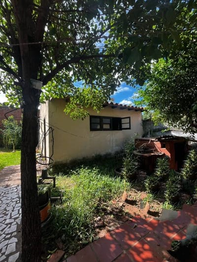 CASA EN VENTA – BARRIO JARA – TERRENO 480 M² PARA REMODELAR