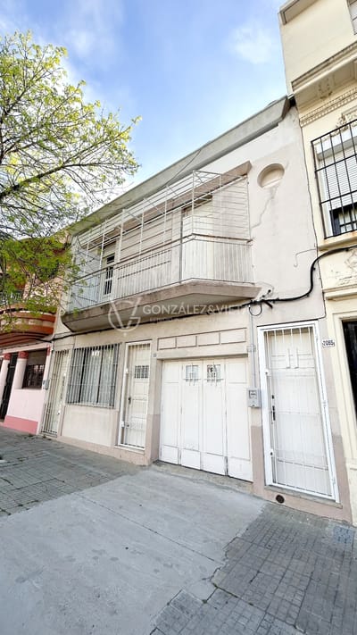 Casa Venta Propiedad Horizontal 2 Dormitorios Garaje Patio Tres Cruces 