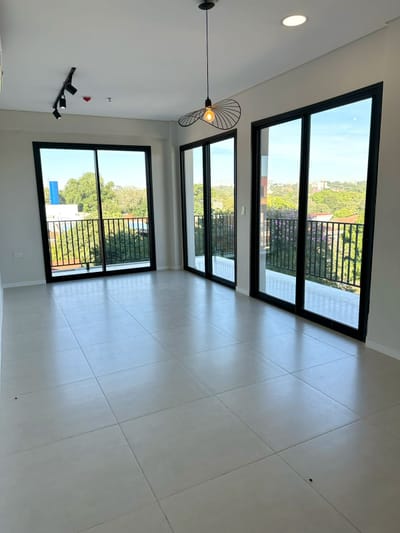 Vendo Amplio Departamento De 2 Dormitorios + Cochera. A Estrenar
