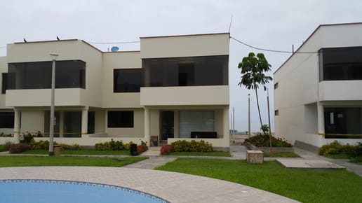 CASA 3 PISOS - CONDOMINIO EL PARAÍSO - CHANCAY