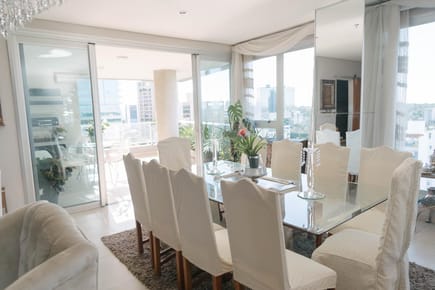 AVDA. SANTA TERESA, EN VENTA, DEPTO DE 3 DORMITORIOS EN SUITE.