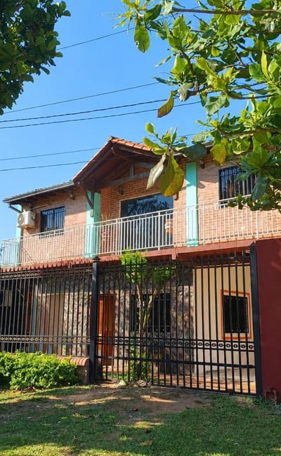 CASA EN VENTA EN ÑEMBY RINCÓN