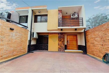 DUPLEX EN VENTA - LAMBARÉ B° VALLE APU.A II 