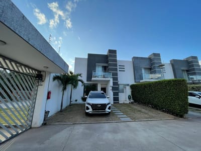 LINDA CASA EN CONDOMINIO CERRADO