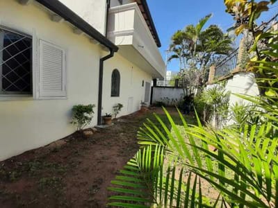 VENDO CASA EN BARRIO JARA