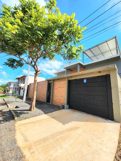 Alquilo Hermosa Y Amplia Residencia
