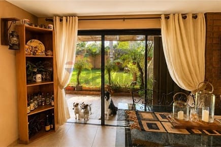 Vendo hermosa casa en Fernando de la mora con Piscina
