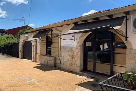  PROPIEDAD CON UBICAC. ESTRATÉGICA Bº MBURUCUYA