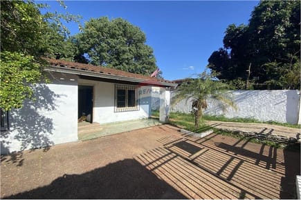 VENDO CASA REFACCIONADA EN SAN LORENZO