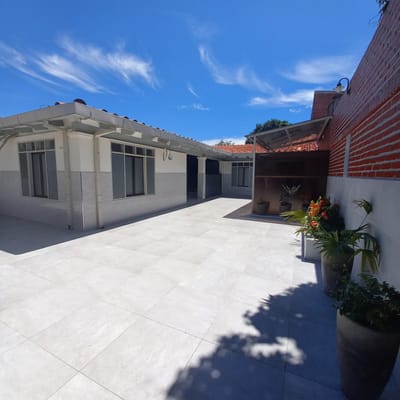 Casa Comercial en Venta - Av. Ovidio Barbery