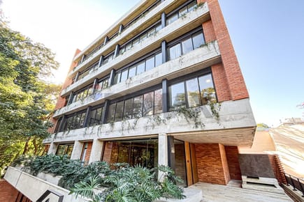 Alquiler departamento 245 m² 3 suites - edificio boutique - Las Mercedes