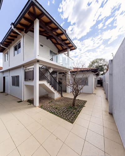 Casa en Bo. Recoleta - apto para vivienda, oficina o desarrollo de edificios 