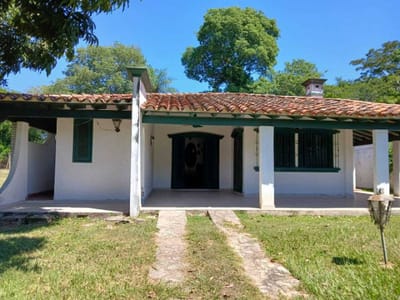 VENDO CASA COLONIAL CON AMPLIO PATIO EN COUNTRY CLUB SAN BERNARDINO