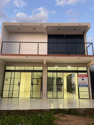 ALQUILO SALON COMERCIAL EN YPANE
