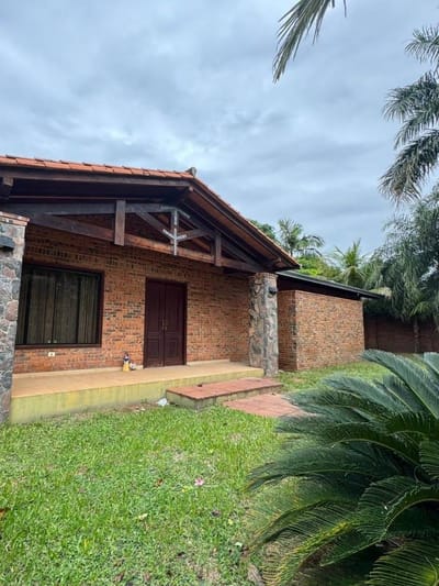 VENTA DE CASA QUINTA EN AREGUA 
