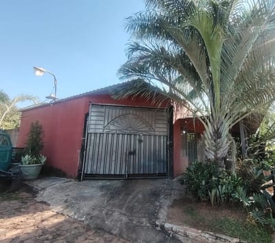 VENDO CASA CON TINGLADO CAPIATA