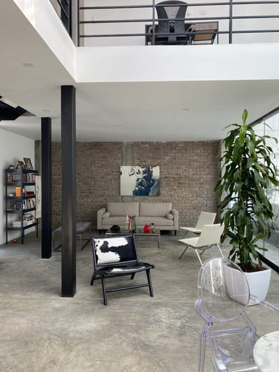 VENDO DUPLEX CON GRAN TERRAZA CERCA MARRIOTT