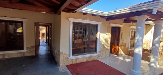 VENTA! CASA REMODELAD PRÓXIMA AL COLEGIO SEK  -BARRIO PUERTO PABLA 