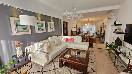 Dueño vende espectacular casa en Paso Carrasco
