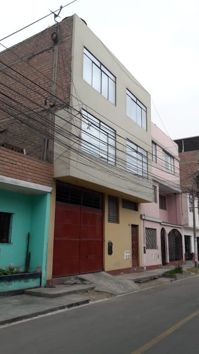 Vendo casa 4 pisos