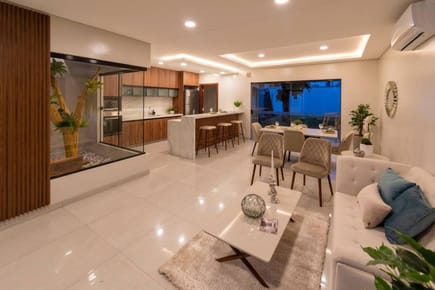 CASA EN VENTA - URUBO NORD