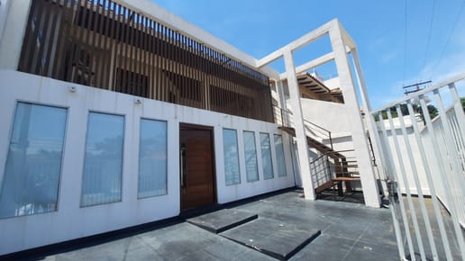 LOCAL EN ALQUILER - AV. ALEMANA Y 2DO ANILLO