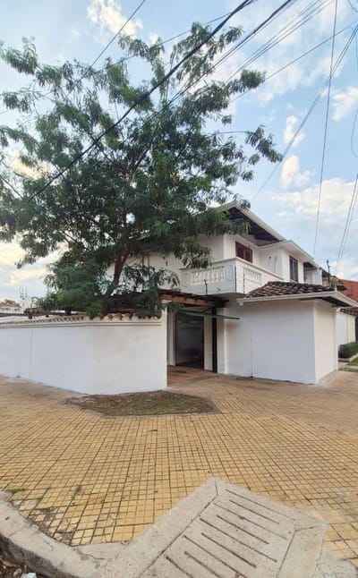 Dúplex en Esquina a Pasos de Boggiani – Ideal para Hogar u Oficina