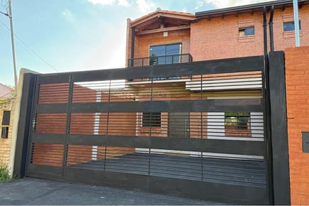VENDO DUPLEX A ESTRENAR EN LUQUE - LAURELTY
