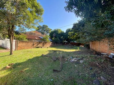 VENDO TERRENO EN EL BARRIO SAN JOSE. CDE