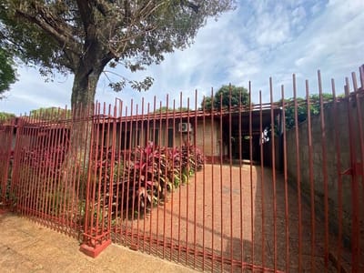 Vendo Casa En Laurelty Luque 