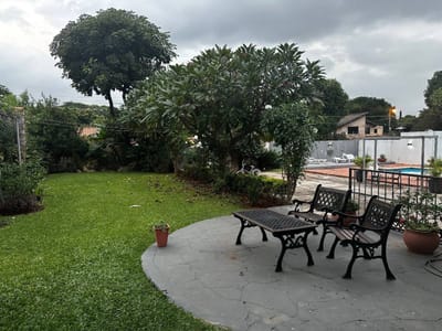 VENDO CASA DE 6 DORMITORIOS BARRIO VISTA ALEGRE ASUNCIÓN
