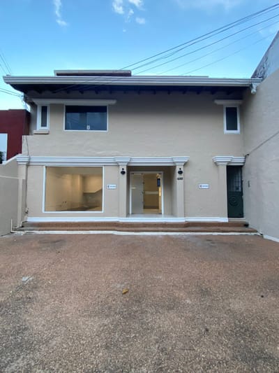 VENDO LOCAL COMERCIAL EN VILLAMORRA 