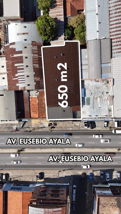 Local Comercial en Venta sobre Av. Eusebio Ayala, Barrio Mburicao
