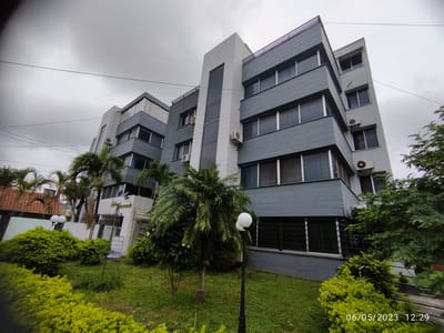 En Anticretico Departamento en condominio zona norte