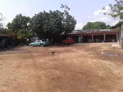 En Venta Casa Precio Terreno De 1.306 Mt2. Zona Céntrica