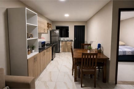 Vendo Chalet Ubicado En Ruta Luque - Limpio